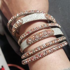 Set of 6 extremely beautiful matching bangle bracelets